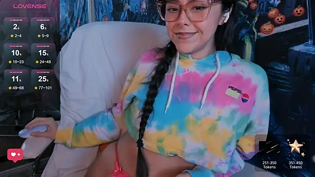 Snapshot of Evie-Luna chatting on October 26, 11:20 pm Evie-Luna online show from October 26, 11:20 pm