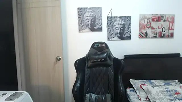 samuelgarcia  online show from January 3, 5:10 pm