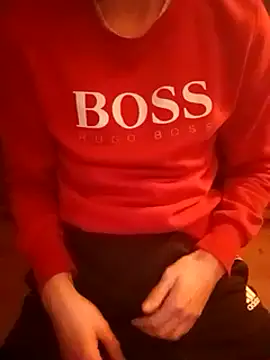 Snapshot of MlodyDres chatting on January 13, 5:01 am MlodyDres online show from January 13, 5:01 am