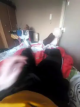 Snapshot of MlodyDres chatting on January 25, 3:09 pm MlodyDres online show from January 25, 3:09 pm