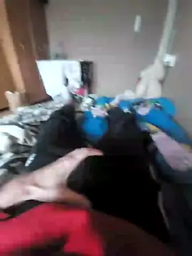 Snapshot of MlodyDres chatting on February 1, 8:39 am MlodyDres online show from February 1, 8:39 am