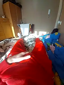 Snapshot of MlodyDres chatting on February 16, 1:16 pm MlodyDres online show from February 16, 1:16 pm