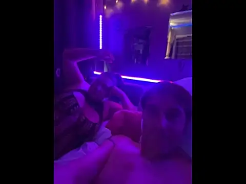 mirandamark2020 online show from April 20, 11:17 pm