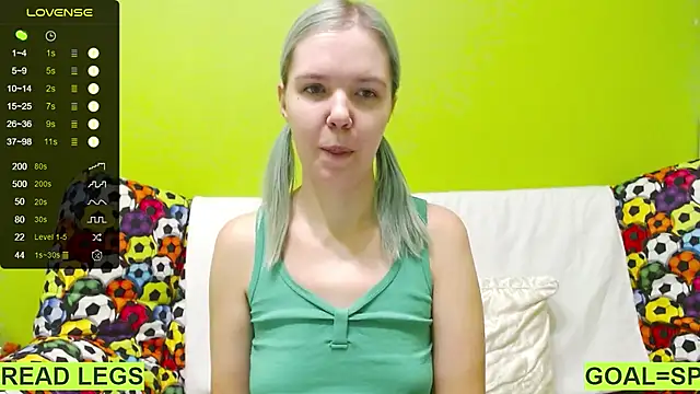 Snapshot of Ultra_Meow chatting on February 9, 12:17 am Ultra Meow online show from February 9, 12:17 am