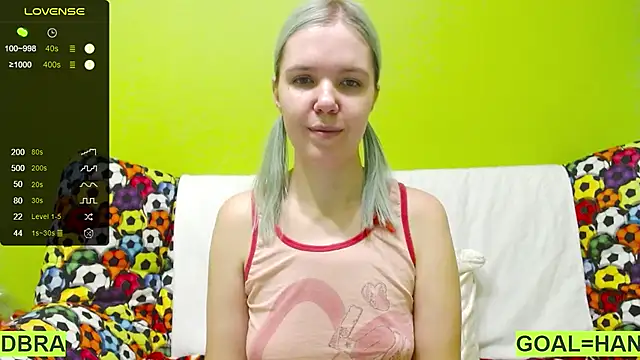 Snapshot of Ultra_Meow chatting on February 13, 2:34 am Ultra Meow online show from February 13, 2:34 am