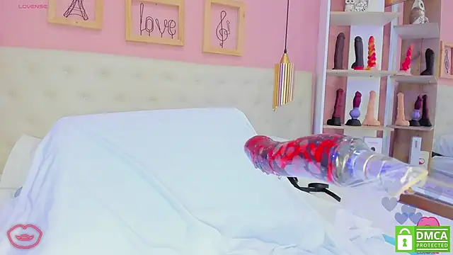 leylla  online show from April 9, 6:57 pm