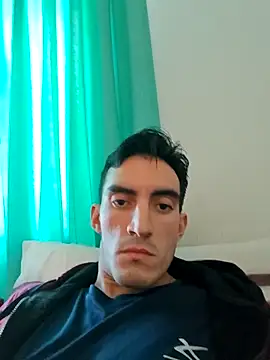 TommyMomentum online show from April 14, 8:04 pm