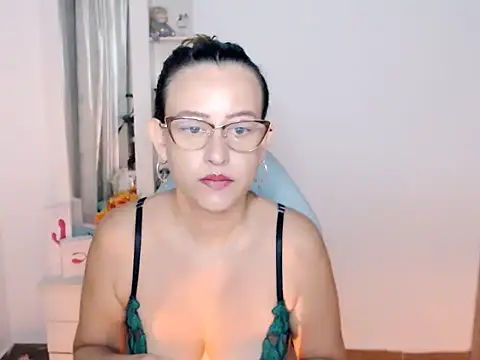 BOREAL MOON online show from April 10, 12:38 am