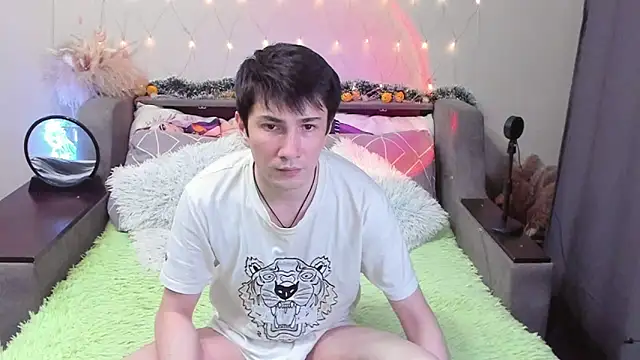 Snapshot of Yumi_steve chatting on November 5, 4:40 pm Yumi steve online show from November 5, 4:40 pm