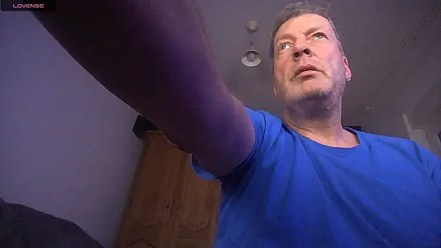 iliebetights online show from November 21, 8:51 pm