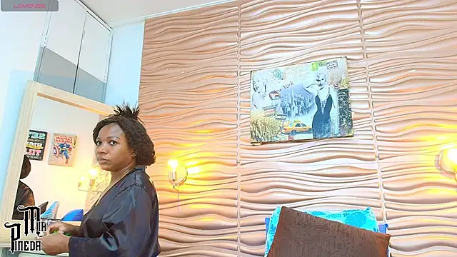 mia pineda online show from September 11, 8:31 pm