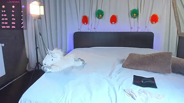 JesikaLooove online show from April 10, 6:51 am