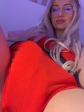 Snapshot of mollyxxx chatting on January 8, 2:25 am mollyxxx online show from January 8, 2:25 am