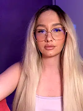 Snapshot of mollyxxx chatting on November 9, 3:16 am mollyxxx online show from November 9, 3:16 am