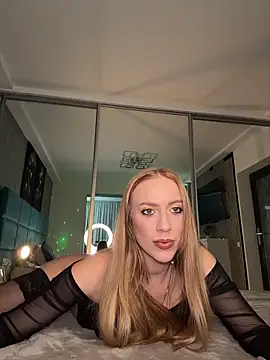 RockQueen A online show from November 29, 4:26 am