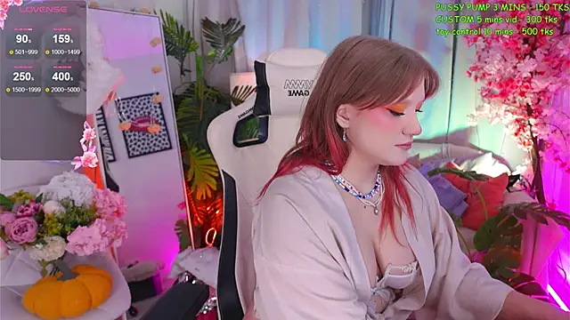 Snapshot of Crazy_Wine chatting on November 18, 10:36 pm Crazy Wine online show from November 18, 10:36 pm