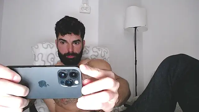 Verycutex online show from February 28, 7:05 am