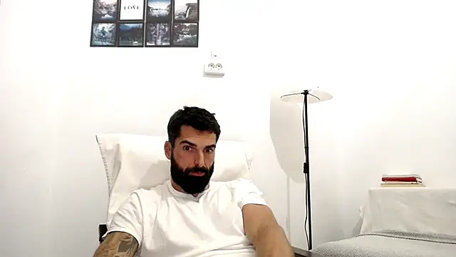 Verycutex online show from October 21, 5:35 pm