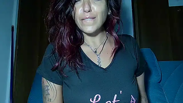 Snapshot of allyson22andy chatting on December 28, 9:40 pm allyson22andy online show from December 28, 9:40 pm