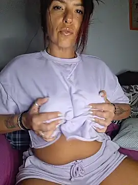 allyson22andy online show from March 1, 9:28 pm