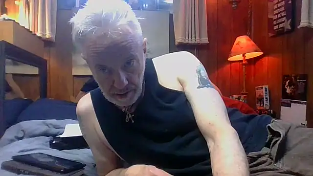 Snapshot of Makowboy chatting on January 8, 7:13 pm Makowboy online show from January 8, 7:13 pm