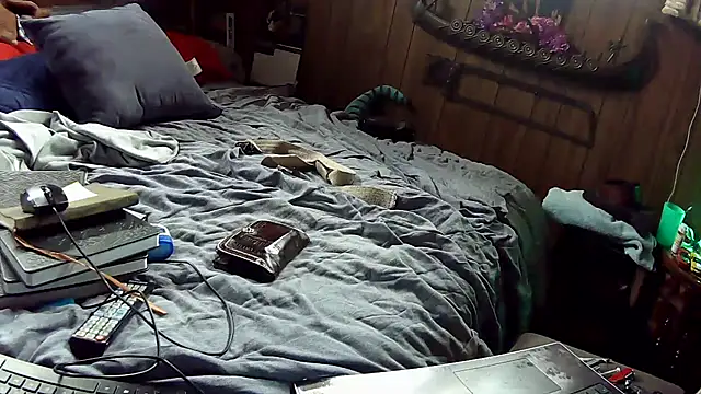 Snapshot of Makowboy chatting on January 17, 5:51 pm Makowboy online show from January 17, 5:51 pm