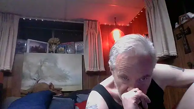 Snapshot of Makowboy chatting on January 30, 6:24 am Makowboy online show from January 30, 6:24 am