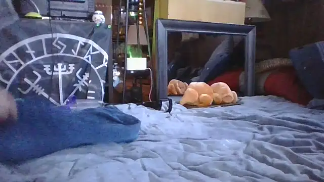 Snapshot of Makowboy chatting on November 5, 8:31 pm Makowboy online show from November 5, 8:31 pm