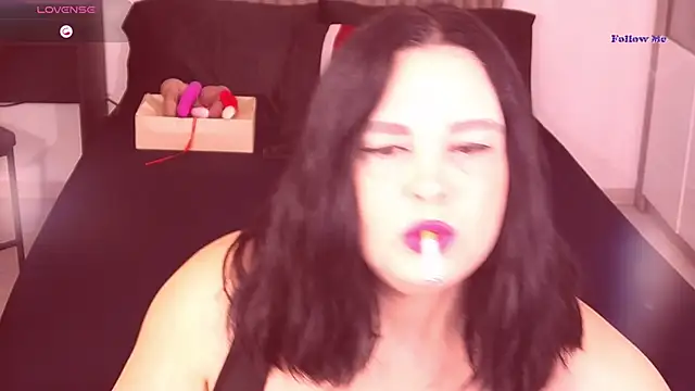 Snapshot of Alenny11 chatting on October 13, 3:06 am Alenny11 online show from October 13, 3:06 am