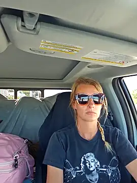 Snapshot of AsiaGoesPro chatting on December 16, 6:02 pm AsiaGoesPro online show from December 16, 6:02 pm