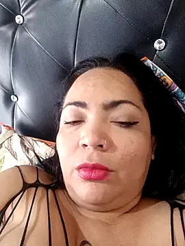 Snapshot of NIKOLE1301 chatting on January 11, 5:51 pm NIKOLE1301 online show from January 11, 5:51 pm