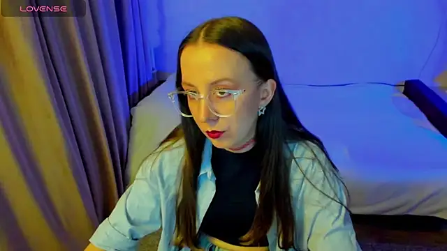 CurlySteph online show from April 16, 6:19 pm