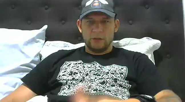 altenori112 online show from March 14, 6:50 pm