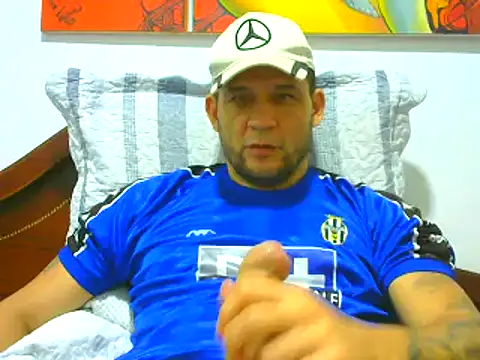 Snapshot of altenori112 chatting on May 4, 2:29 am altenori112 online show from May 4, 2:29 am
