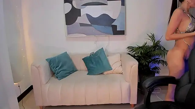 Snapshot of SaraParker_ chatting on February 24, 1:13 am SaraParker online show from February 24, 1:13 am