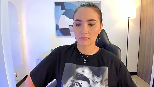 Snapshot of SaraParker_ chatting on October 31, 4:08 pm SaraParker online show from October 31, 4:08 pm