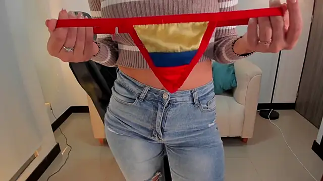 Snapshot of SaraParker_ chatting on November 6, 11:04 pm SaraParker online show from November 6, 11:04 pm