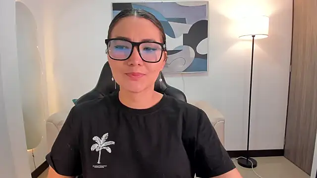 Snapshot of SaraParker_ chatting on December 14, 12:16 am SaraParker online show from December 14, 12:16 am