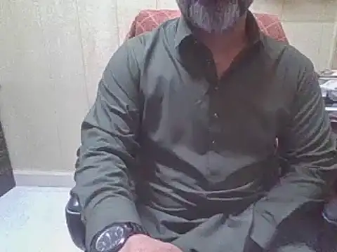 hairymaster95 online show from April 1, 4:13 am