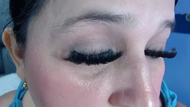 Kerly Doll online show from December 22, 1:19 pm