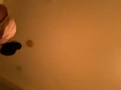 Snapshot of Cum2Charm chatting on February 18, 5:21 pm Cum2Charm online show from February 18, 5:21 pm