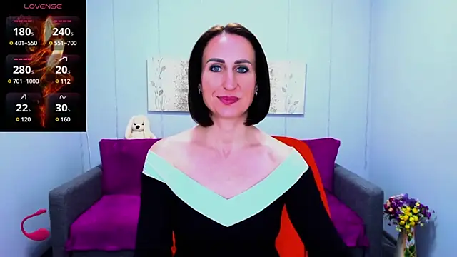 Snapshot of Nia_Smithh chatting on December 13, 4:05 pm Nia Smithh online show from December 13, 4:05 pm