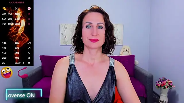 Snapshot of Nia_Smithh chatting on October 22, 12:38 pm Nia Smithh online show from October 22, 12:38 pm