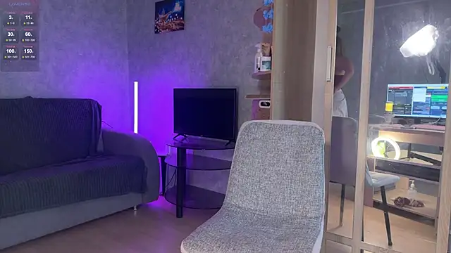 Snapshot of Tara_Bruno chatting on September 16, 8:04 am Tara Bruno online show from September 16, 8:04 am