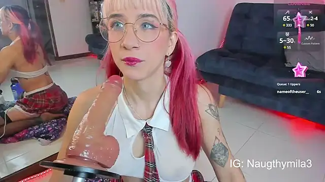 Snapshot of Sky_dominika_ chatting on March 2, 1:47 am Sky dominika online show from March 2, 1:47 am