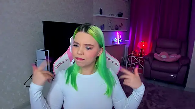 EnergyBunny 1 online show from October 22, 5:24 pm