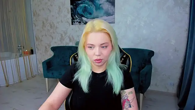 EnergyBunny 1 online show from November 25, 7:25 pm