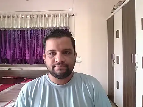 Snapshot of dhruv_love chatting on September 19, 4:03 am dhruv love online show from September 19, 4:03 am