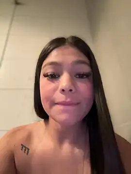 Alyshanon18 online show from January 10, 9:23 am