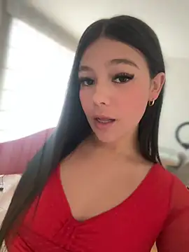 Alyshanon18 online show from February 9, 7:30 pm